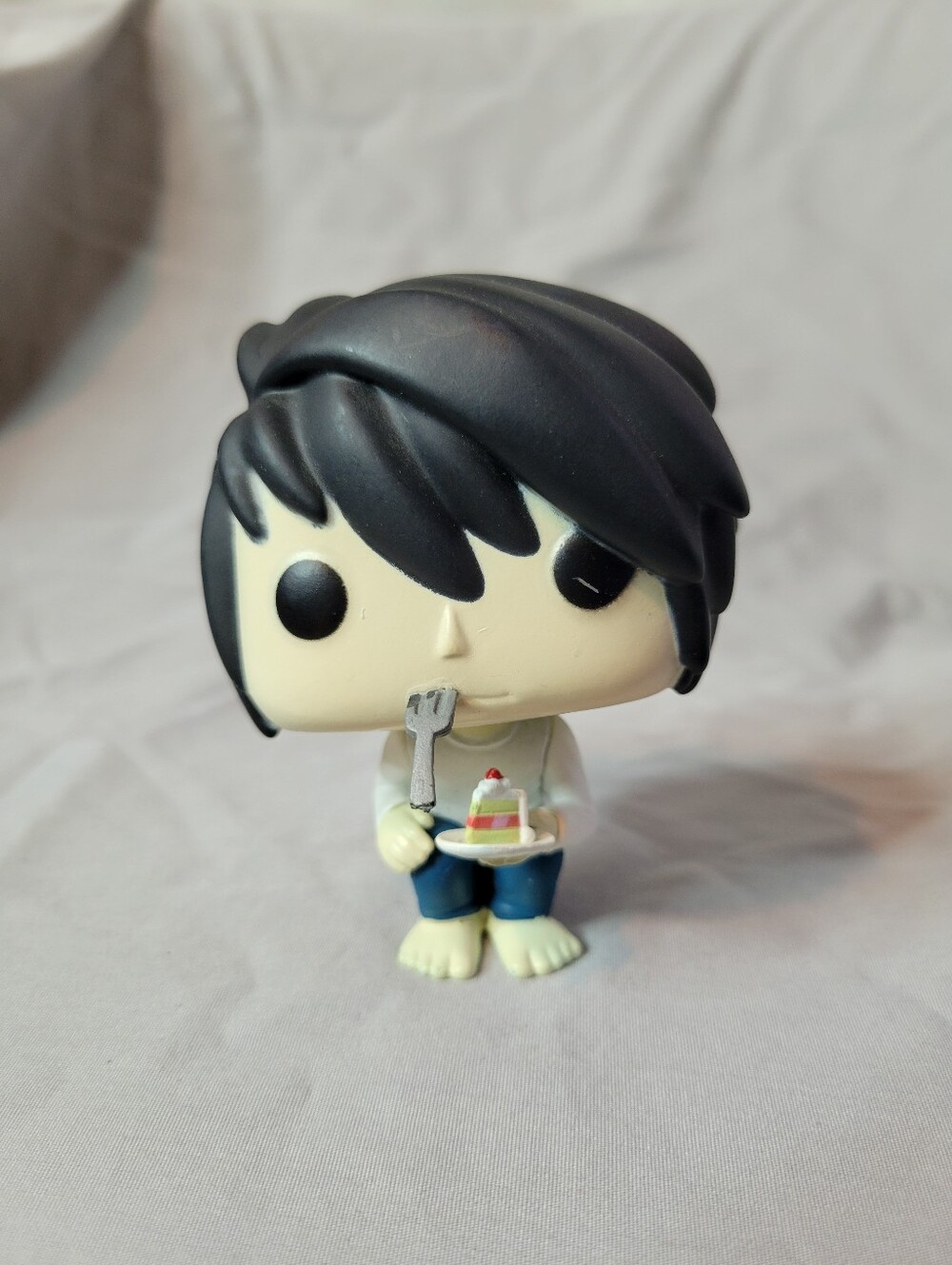 L DeathNote Sitting With Cake Pop Funko Figure RARE
